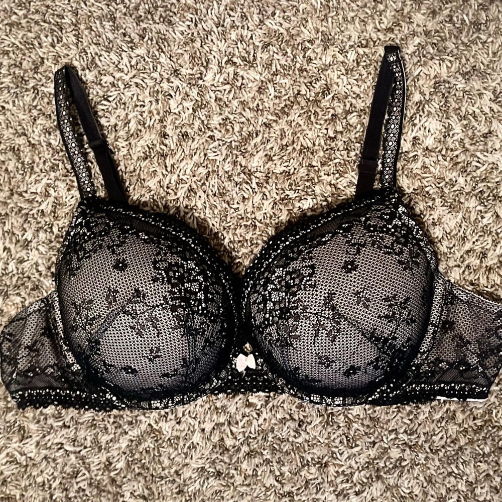 Torrid Bra- Lace - Black - Size: 44C